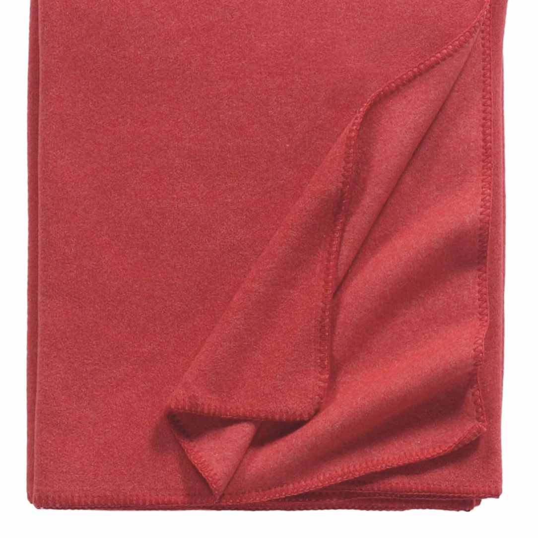 Fleecedecke mit gekettelter Abschlußkante, klassisches rot