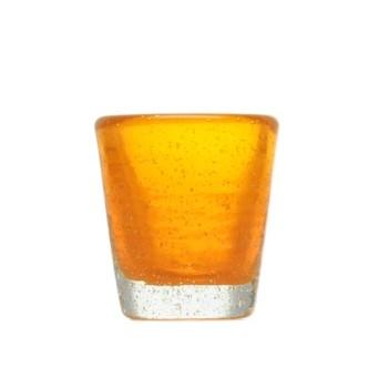 Mundgeblasenes Schnapsglas oder Espressobecher, Memento mit eingeschlossenen Luftbläschen in mandarin
