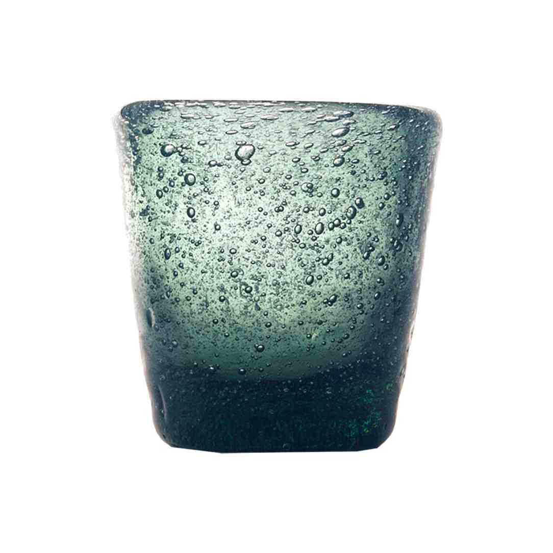 Mundgeblasenes Schnapsglas M Memento mit eingeschlossenen Luftbläschen in Avio – Grau-Blau-Grün
