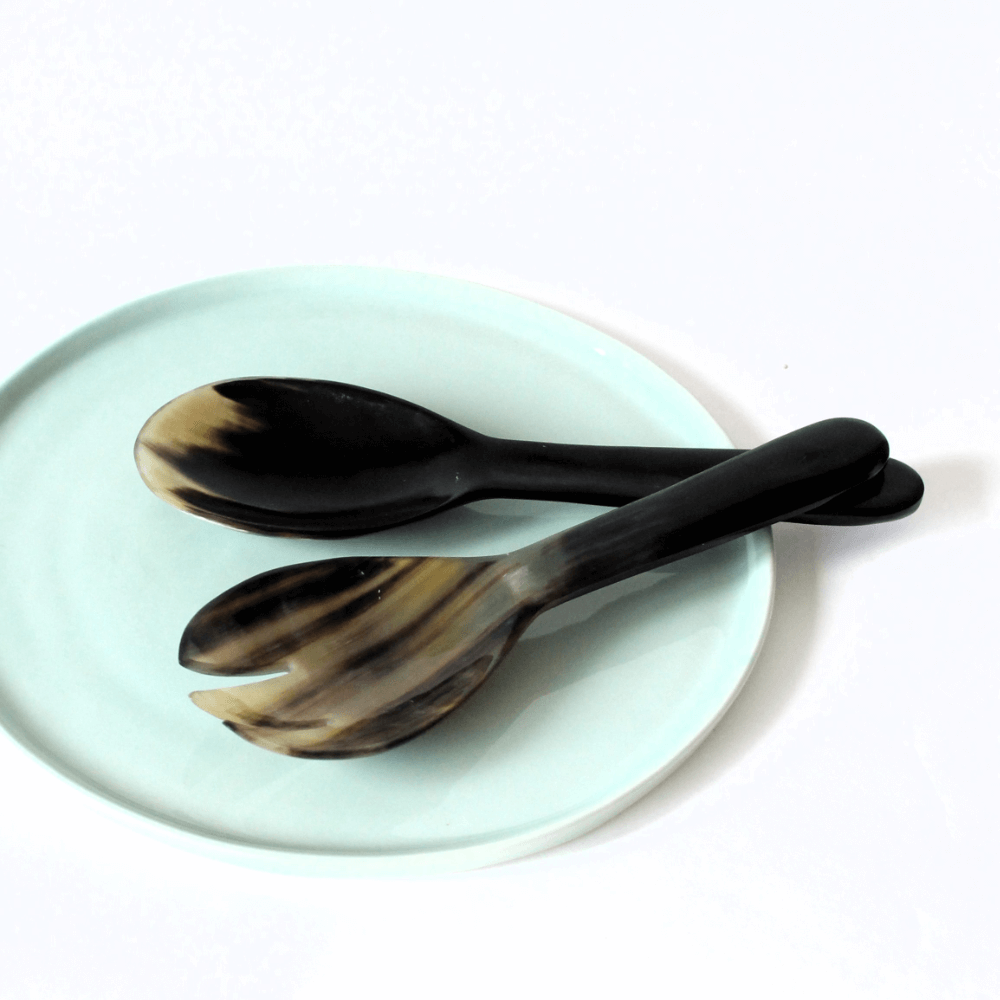 Kurzes Sslatbesteck aus Horn