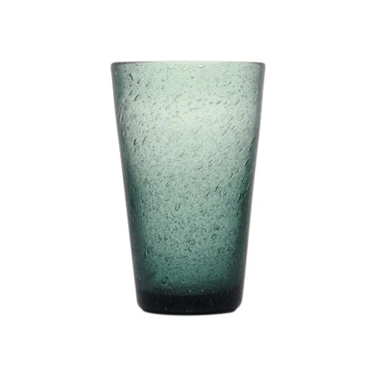 Mundgeblasenes Longdrink-Glas von Memento mit eingeschlossenen Luftbläschen in avio - ein blau-grau-gruen