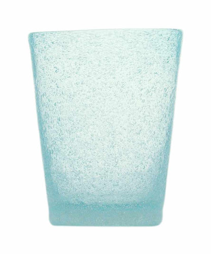 Mundgeblasenes Trinkglas von Memento mit Luftbläschen in lightblue