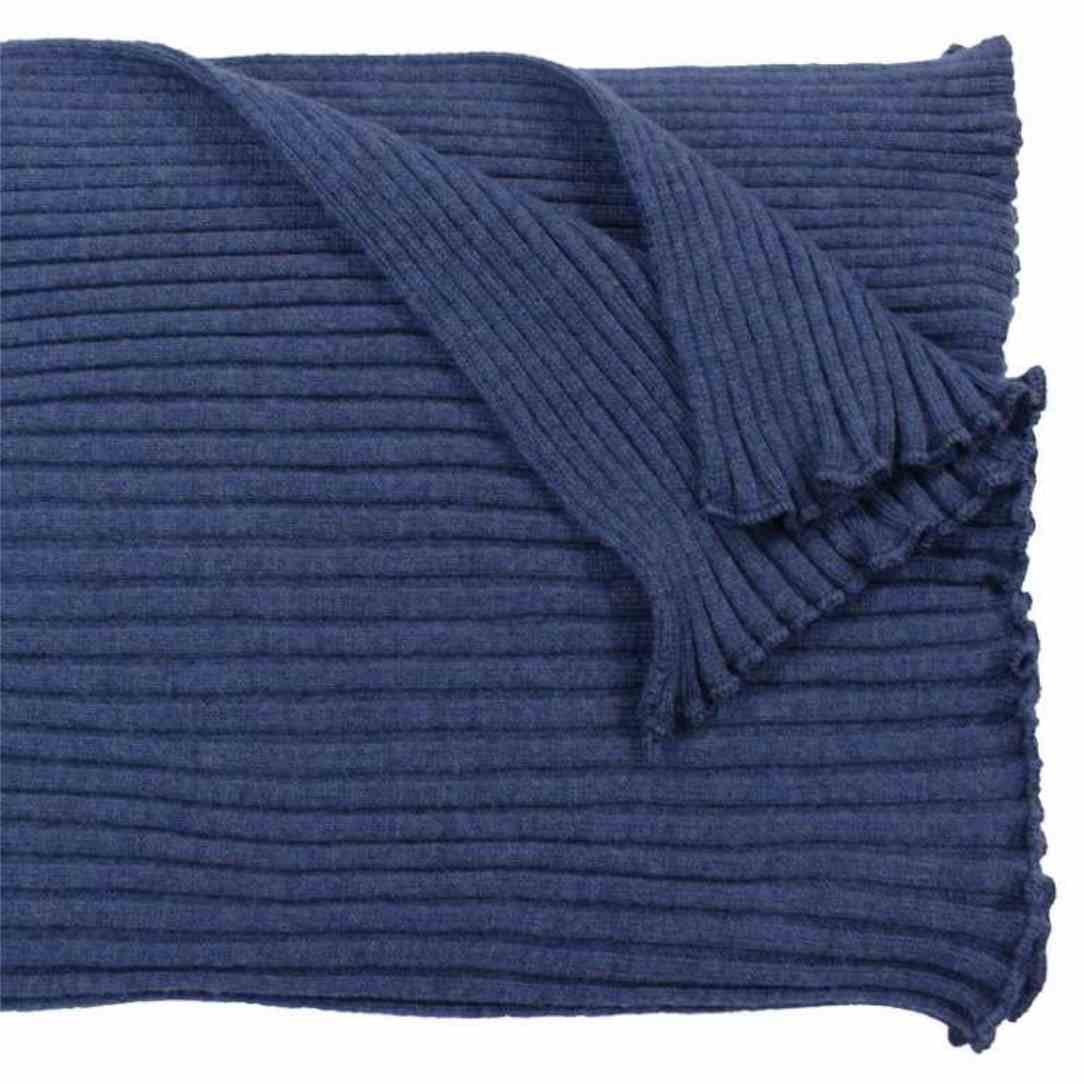 Schal oder Stola aus 100 % Merinowolle in Rippenstruktur von Eagleproducts, jeansfarben